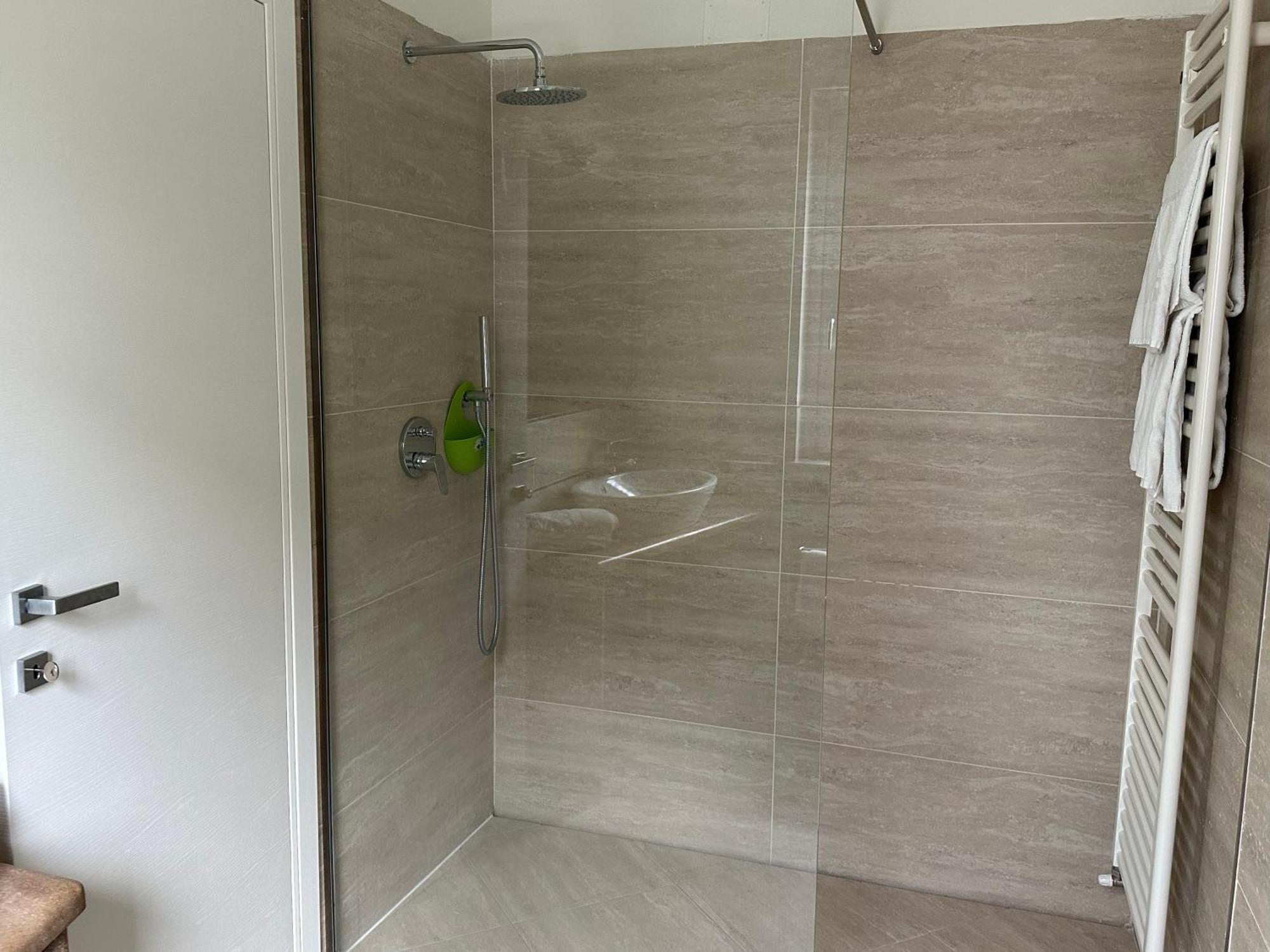 Residence Villa Dalila - Appartamento Dalila Riva del Garda Buitenkant foto